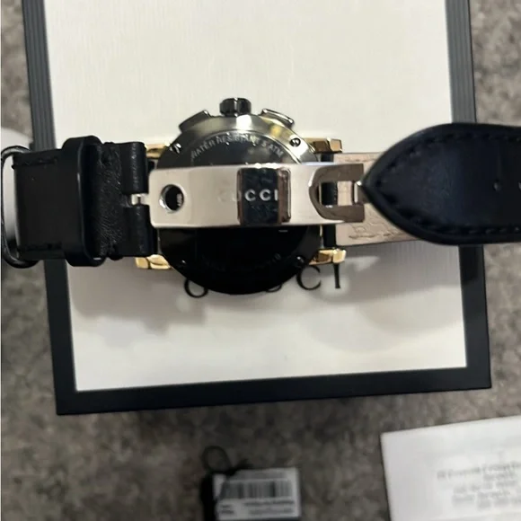 Gucci watch (xl g chrono)